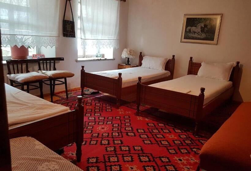 舒适三人间, Eva Guesthouse