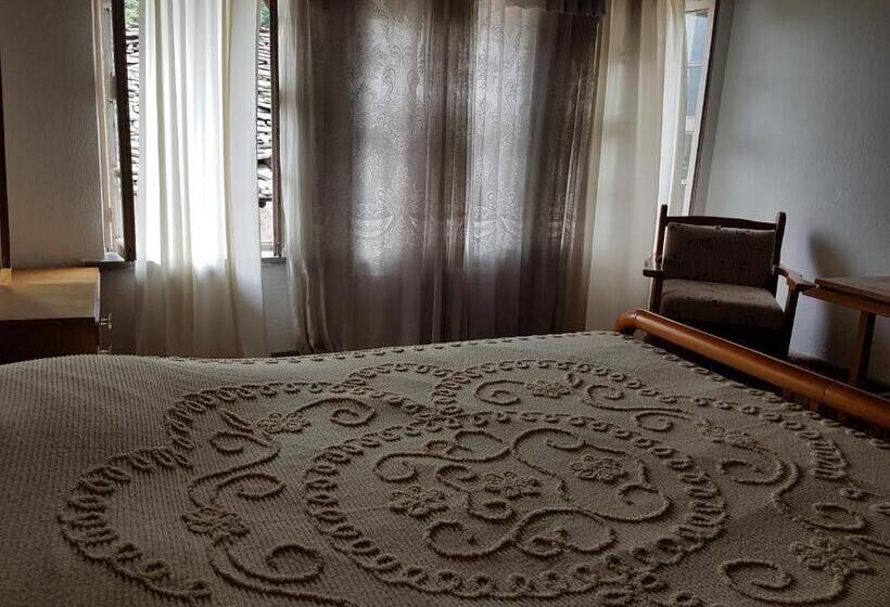 经济房, Eva Guesthouse