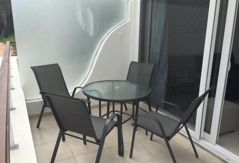 استودیوی استاندارد, Green Park  Lloret De Mar Punta Del Este