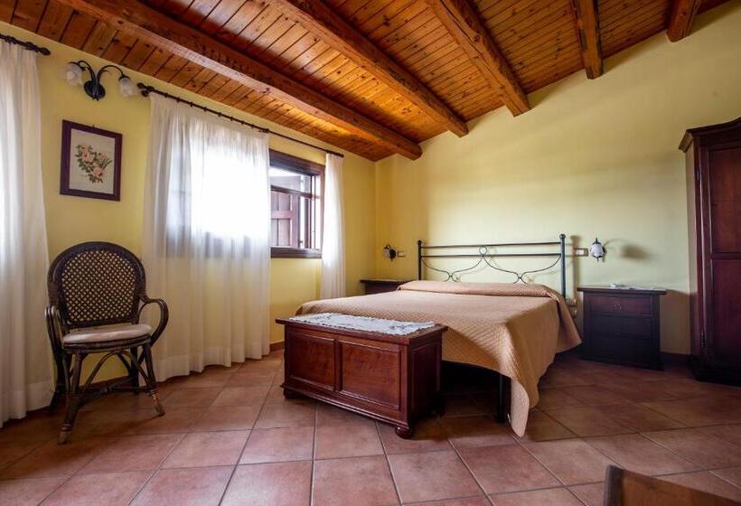 اتاق استاندارد چهار تخته, La Vignazza B&b