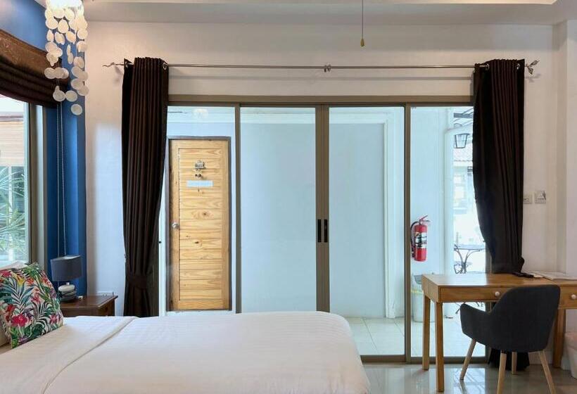 디럭스 룸, The Snug Airportel   Phuket Airport