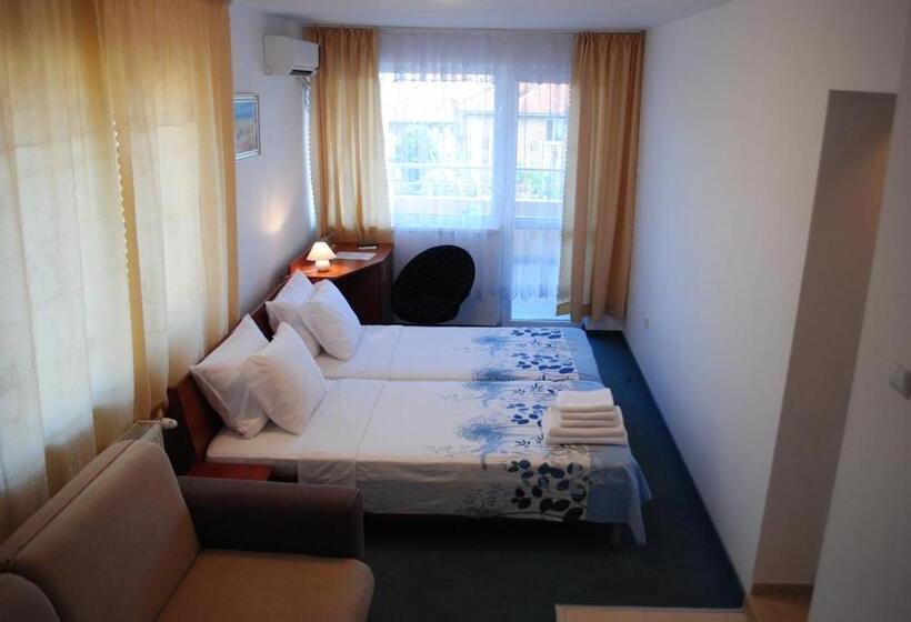 Семейный Номер, Veda Guest House