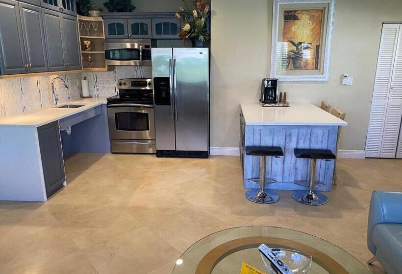 Апартаменты 1 Спальня, Atlantic Shores Vacation Villas