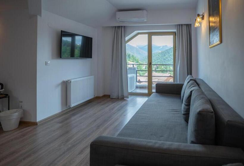 سوییت خانوادگی, Opus View
