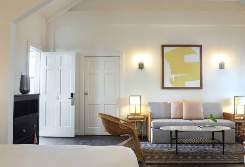 جناح, Lighthouse Hotel   Key West Historic Inns