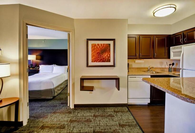 سوییت, Staybridge Suites Madison   East, An Ihg