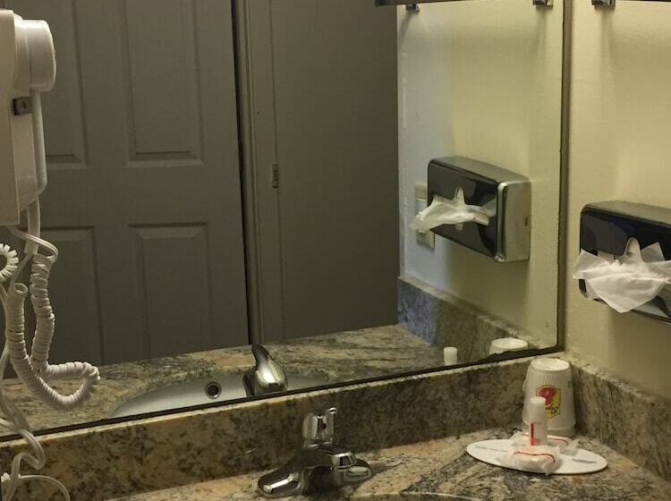 اتاق استاندارد با 2 تخت دوبل, Super 8 By Wyndham Allentown