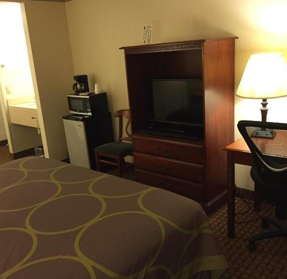 اتاق استاندارد با تخت بزرگ برای معلولان, Super 8 By Wyndham Allentown