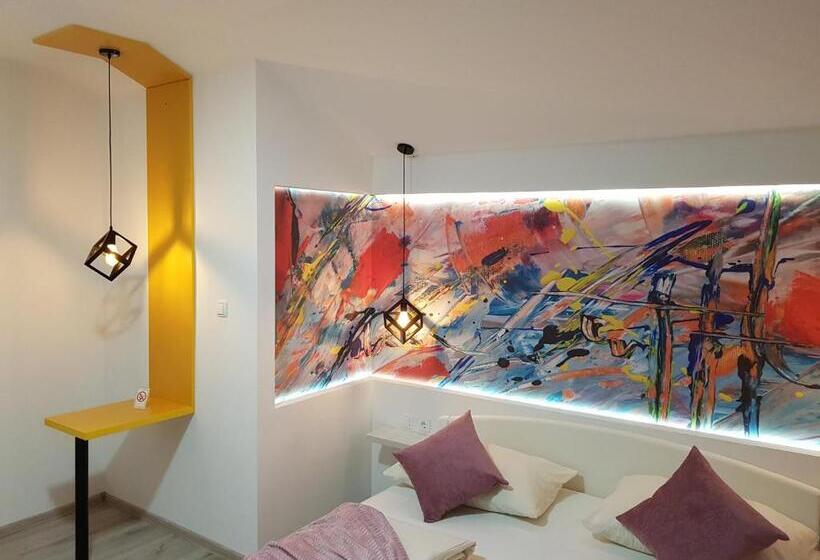 اتاق استاندارد چهار تخته, Villa Nadin