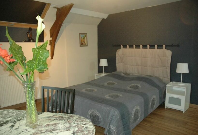 Номер Стандарт с Балконом, Chambre D Hote La Bouliere