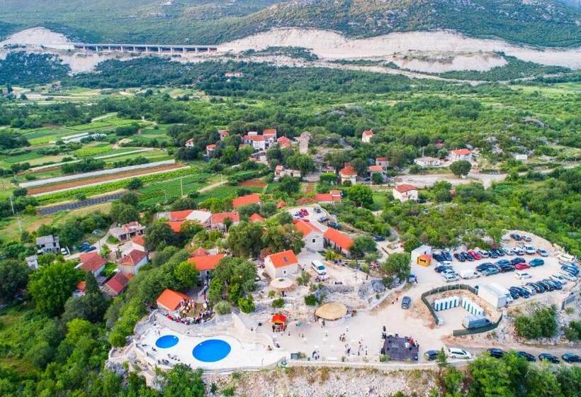 带1个卧室的带阳台的公寓, Ethno Village Kokorici