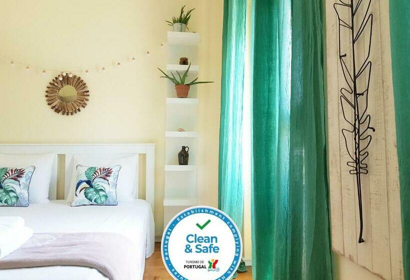 Номер Стандарт с Балконом, Green Element Guesthouse