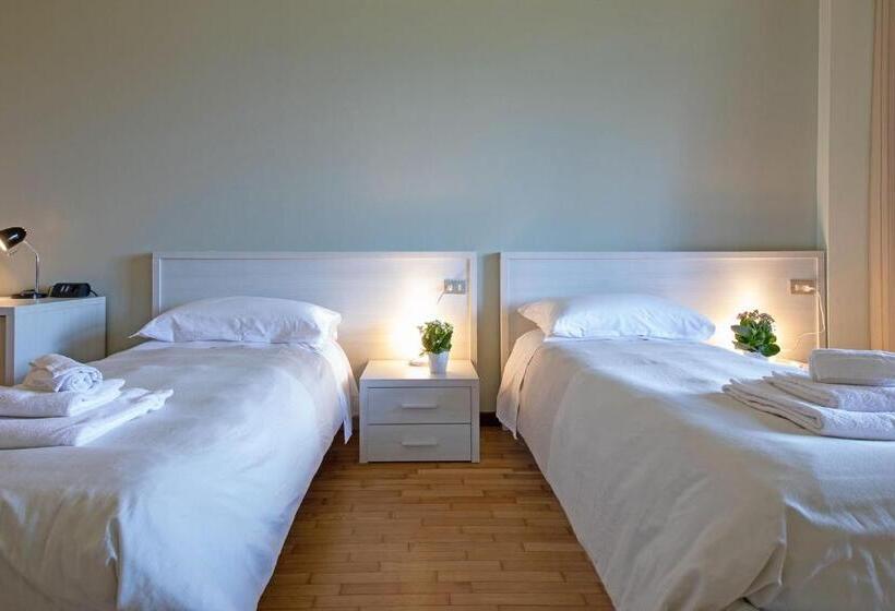 스탠다드 룸, Grem Bike Hostel