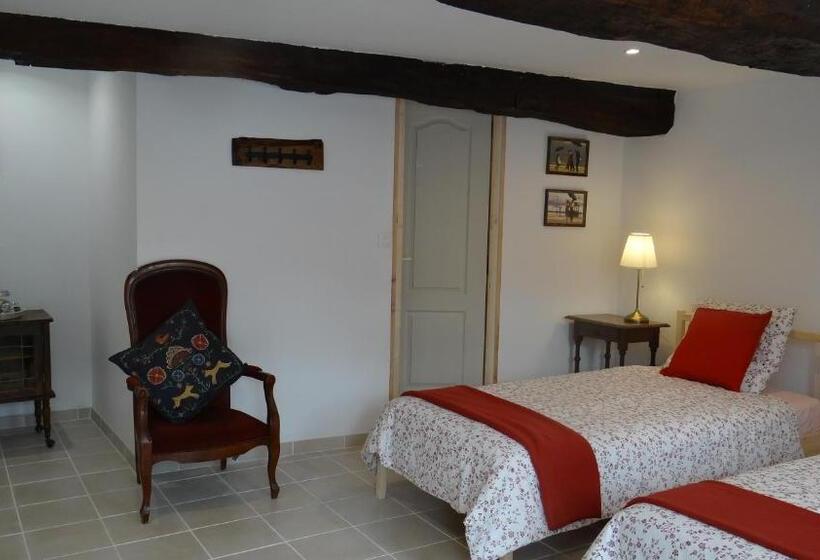 Номер Стандарт, La Petite Houssaye