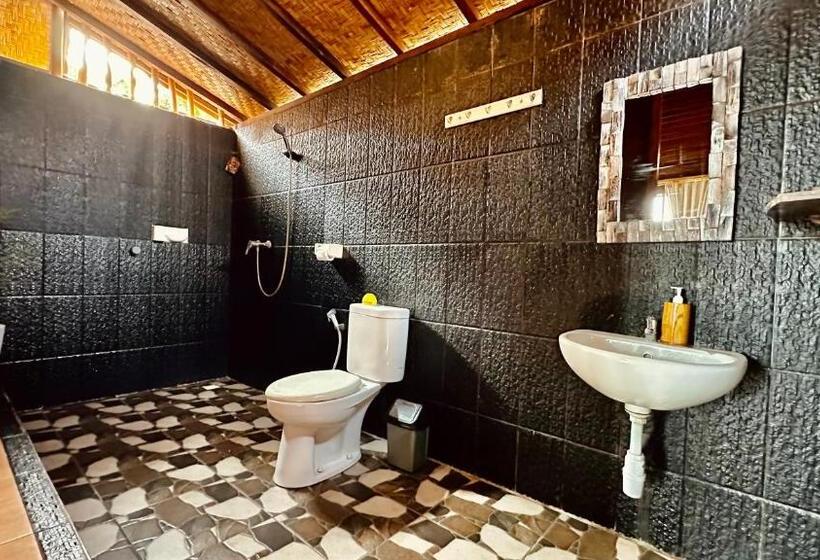 바다 전망 스탠다드 방갈로, Bataran Garden Cottage