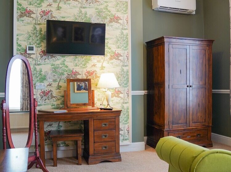 Номер Deluxe, The Old Hall