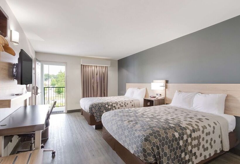 带2个双人床的标准工作室, Econo Lodge