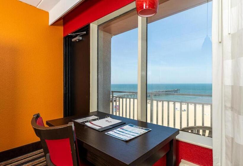 اتاق استاندارد با تخت بزرگ برای معلولان, Sandcastle Resort