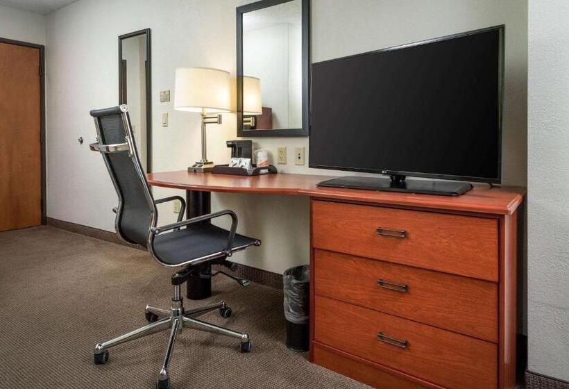 Люкс Кровать Кинг, Sleep Inn & Suites Cross Lanes  South Charleston