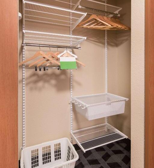 스위트, Sonesta Simply Suites Seattle Renton