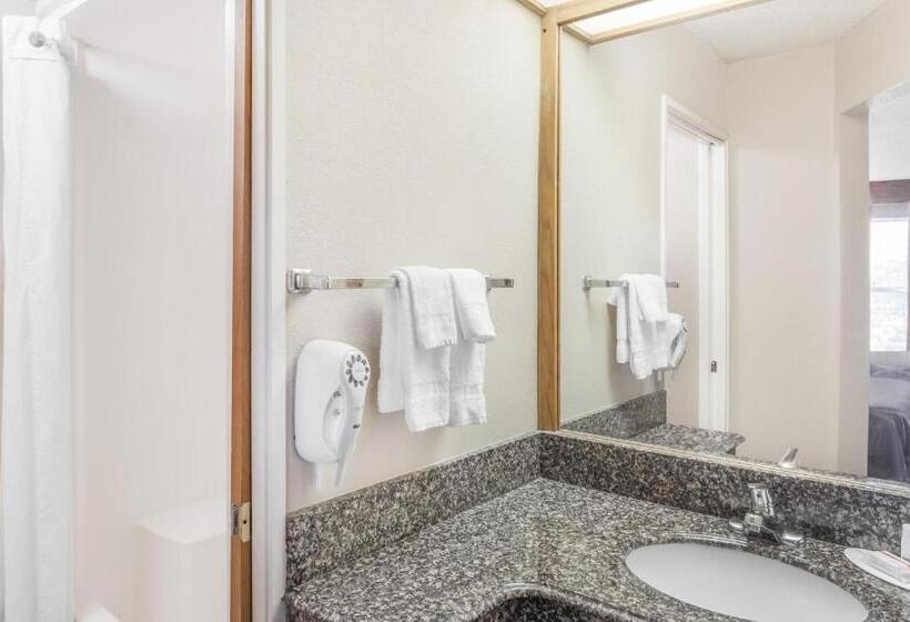 غرفة قياسية سرير كينج, Super 8 By Wyndham Athens