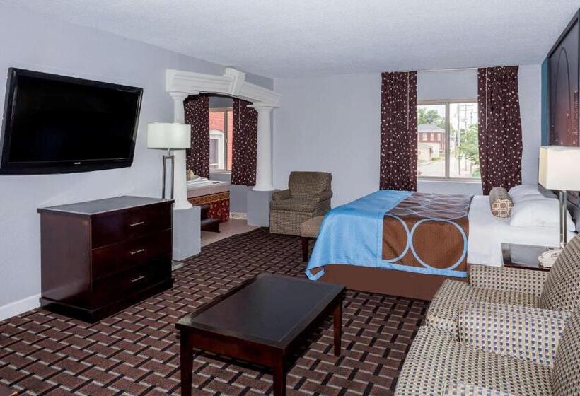 キングサイズベッドのスイートルーム, Super 8 By Wyndham Belleville St. Louis Area