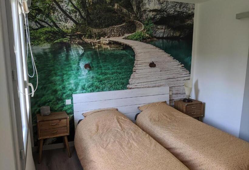 Номер Стандарт Совместная Ванная, Chambre La Caunette