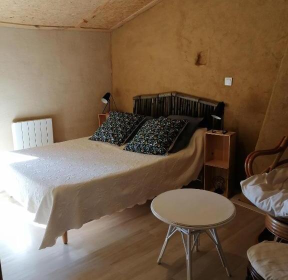 Номер Стандарт, Chambres D Hotes  La Source