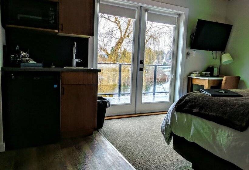 Номер Superior Вид на Реку, Riverside Inn