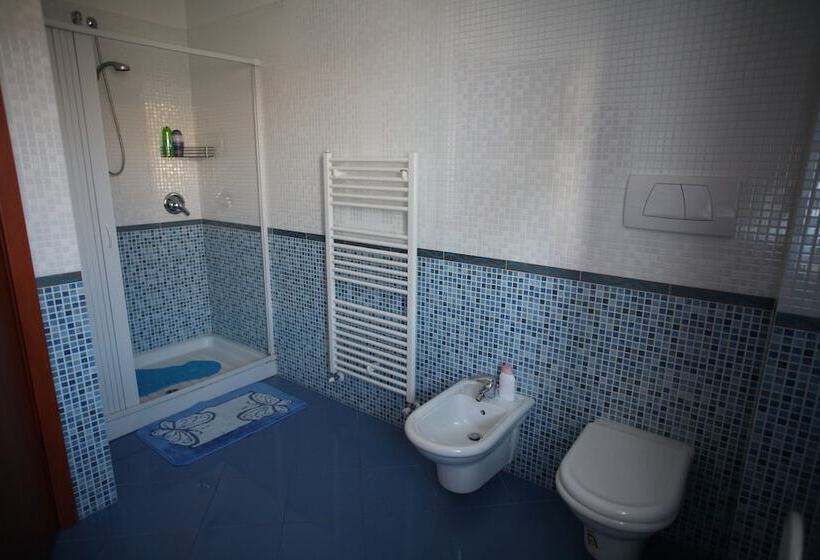 Номер Стандарт с Балконом, B&b Mariposa