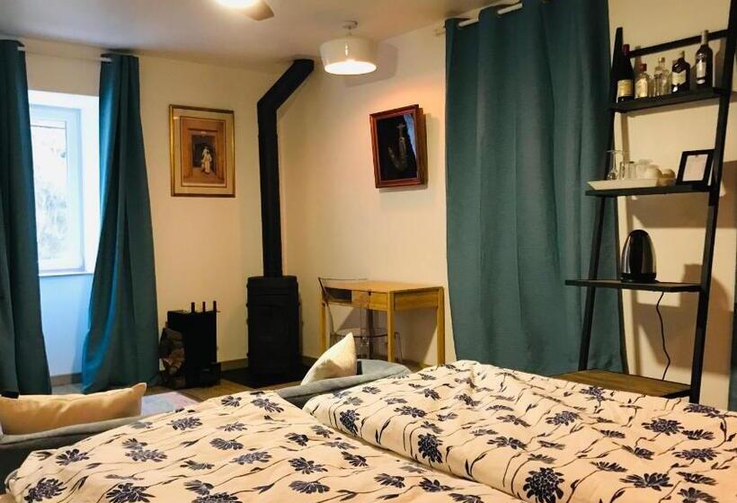 Стандартный Номер Кровать Кинг, Moulin A