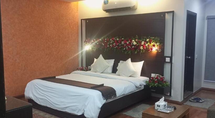 اتاق لوکس, Hira Guest House