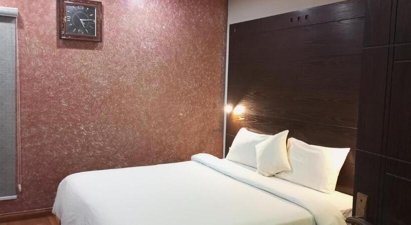 اتاق لوکس, Hira Guest House