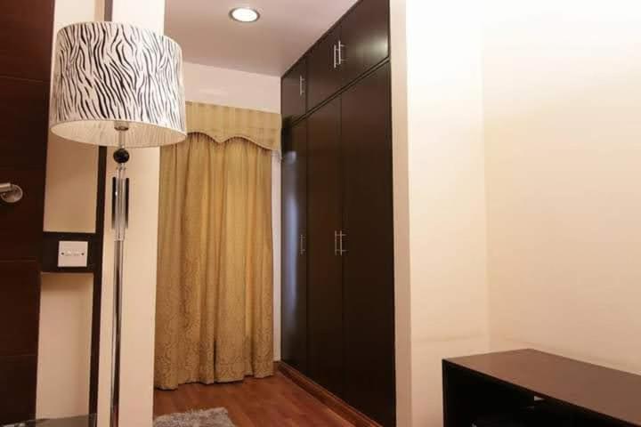 اتاق لوکس, Hira Guest House
