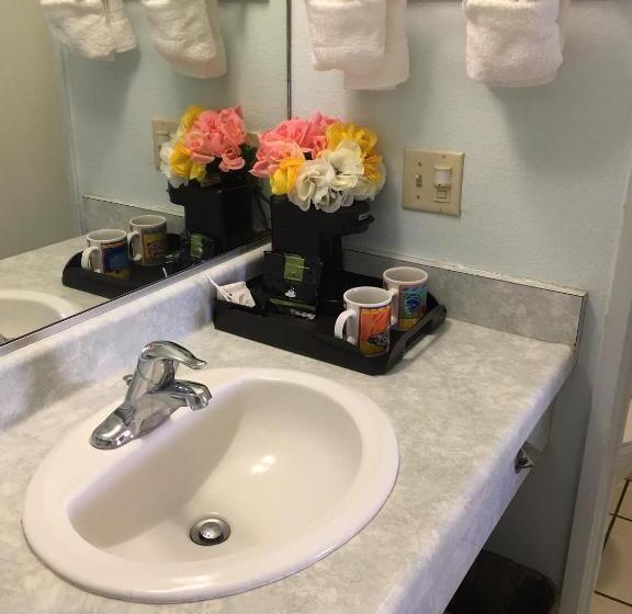 Quarto Estandar Cama King, Oceanview Motel