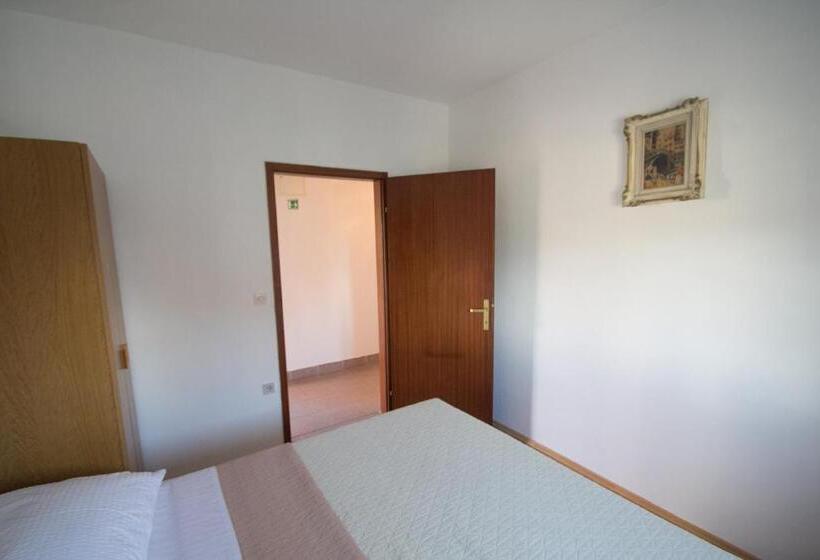 شقة غرفتين, Villa Maria