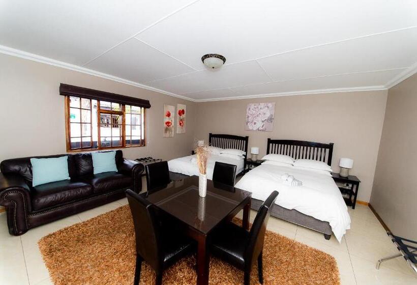 اتاق خانوادگی پایه, Kleinplasie Guesthouse