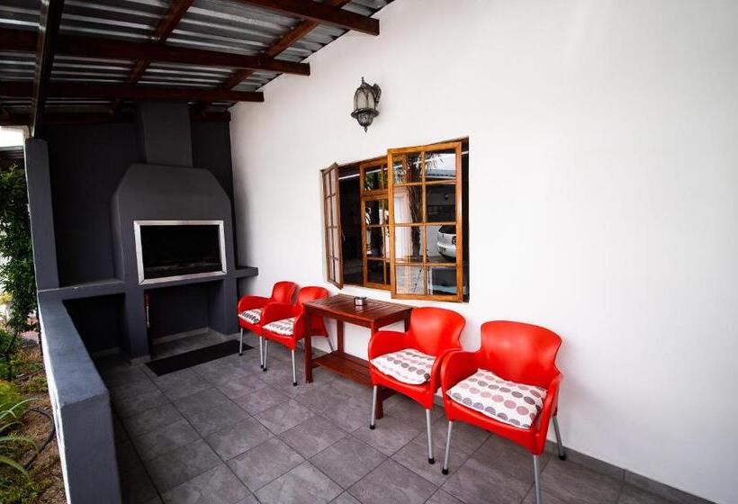 اتاق خانوادگی پایه, Kleinplasie Guesthouse