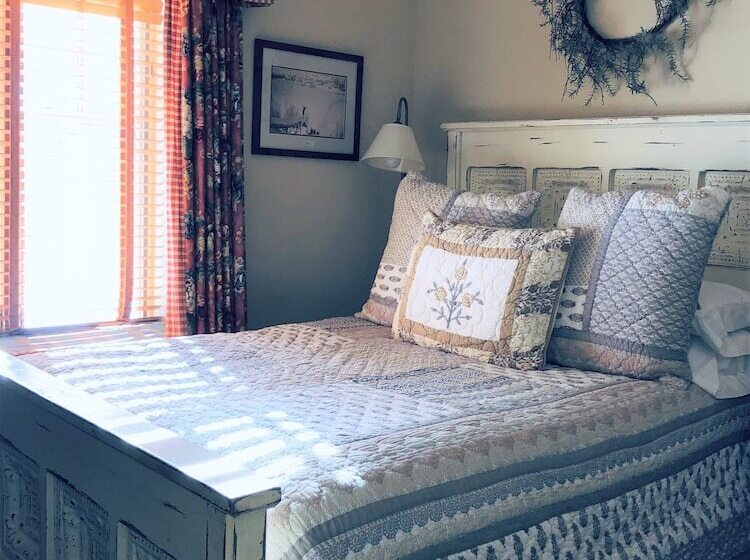 Номер Deluxe, Annabelle Inn