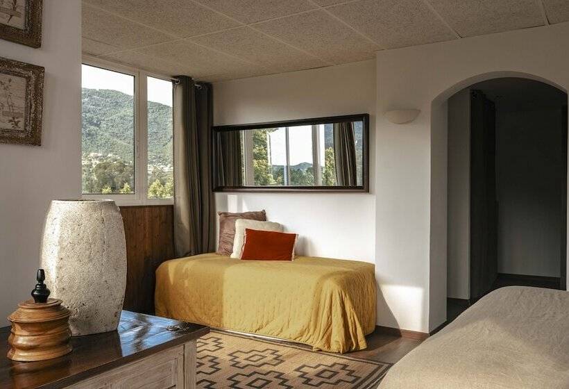 Люкс Повышенной Комфортности, Surplage Hôtel Cavalière