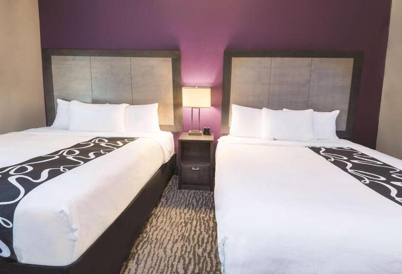 Quarto Deluxe, La Quinta By Wyndham Kennesaw