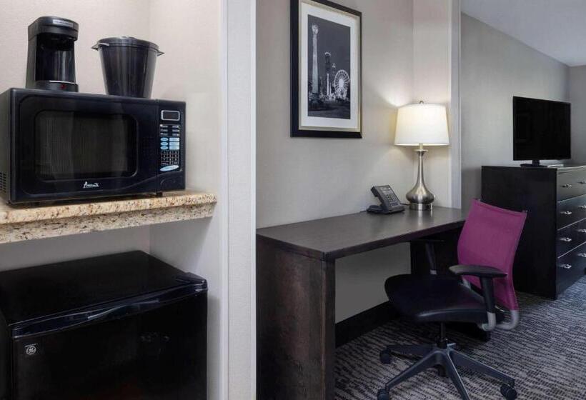 Quarto Deluxe, La Quinta By Wyndham Kennesaw