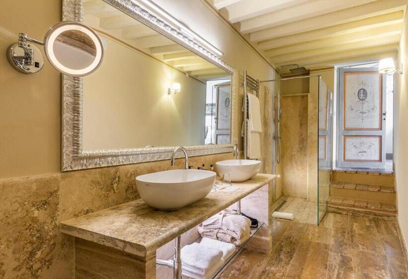 سوییت, Il Falconiere Relais & Spa