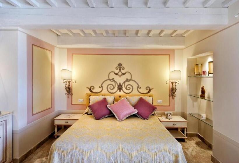 سوییت, Il Falconiere Relais & Spa