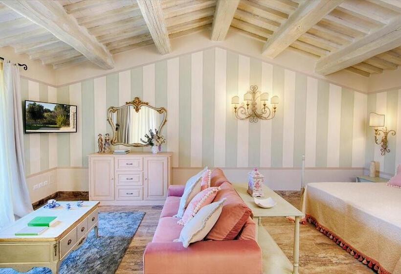 سوییت جونیور, Il Falconiere Relais & Spa