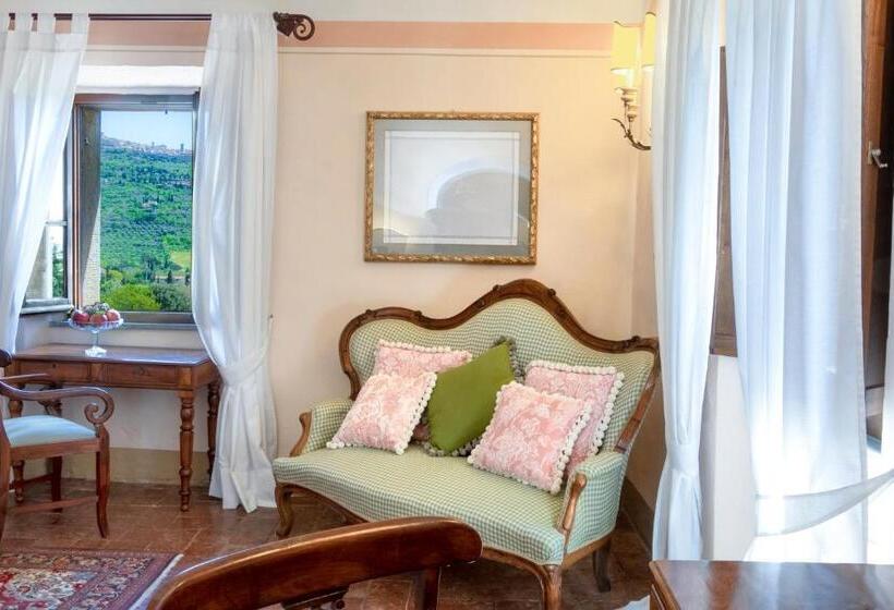 سوییت جونیور, Il Falconiere Relais & Spa