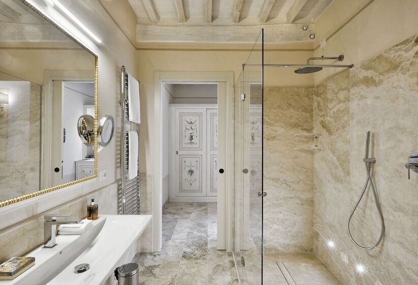 اتاق لوکس, Il Falconiere Relais & Spa