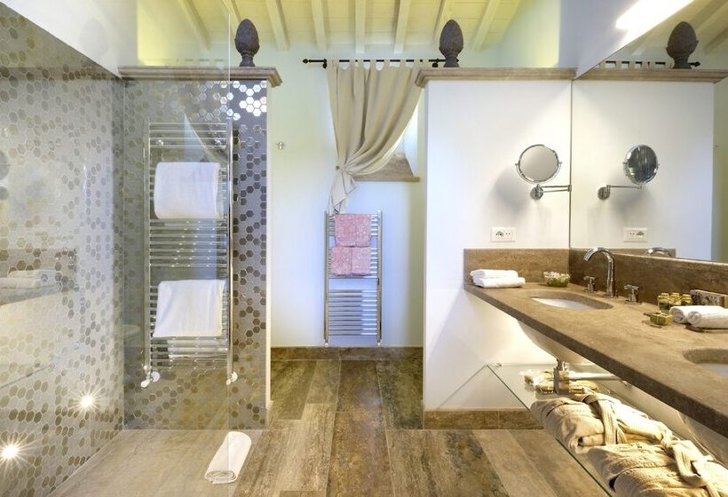 سوییت جونیور, Il Falconiere Relais & Spa