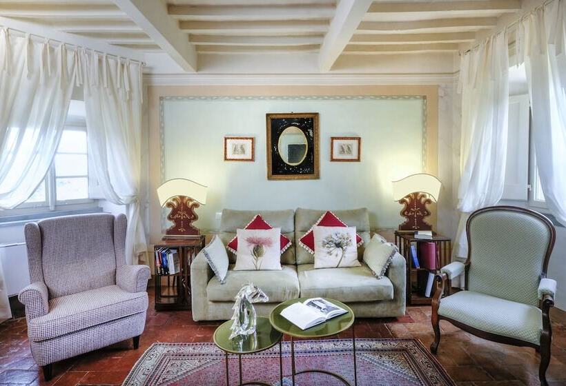 سوییت, Il Falconiere Relais & Spa