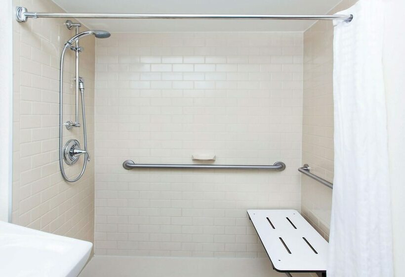 Люкс Адаптированный для Инвалидов, Sonesta Simply Suites Plano Frisco